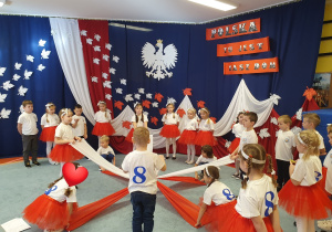 Wspólny taniec dzieci