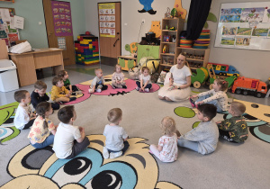 rozmowa w kręgu z ciocią Pleciugą