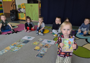 układanie obrazków pod właściwą ilustracją kuli ziemskiej