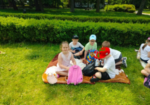 Dzieci na pikniku