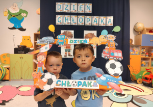 zdjęcie chłopców w ramce