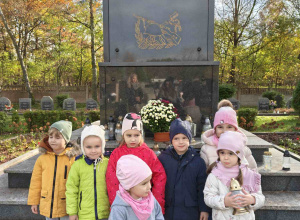 Szkoła pamięta - wyjście na cmentarz