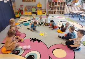 wspólne układanie słoneczka