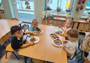 praca plastyczna - miś z talerzyka