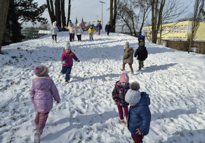 zabawy na śniegu